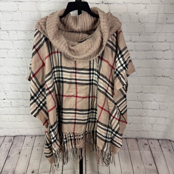 V. Fraas Plaid Poncho Knit Collar Button Sides One Size - Picture 1 of 7